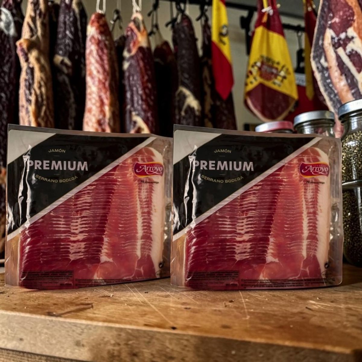 Premium Serranoskinke oppskåret 1kg (dato 14 juni 2026)